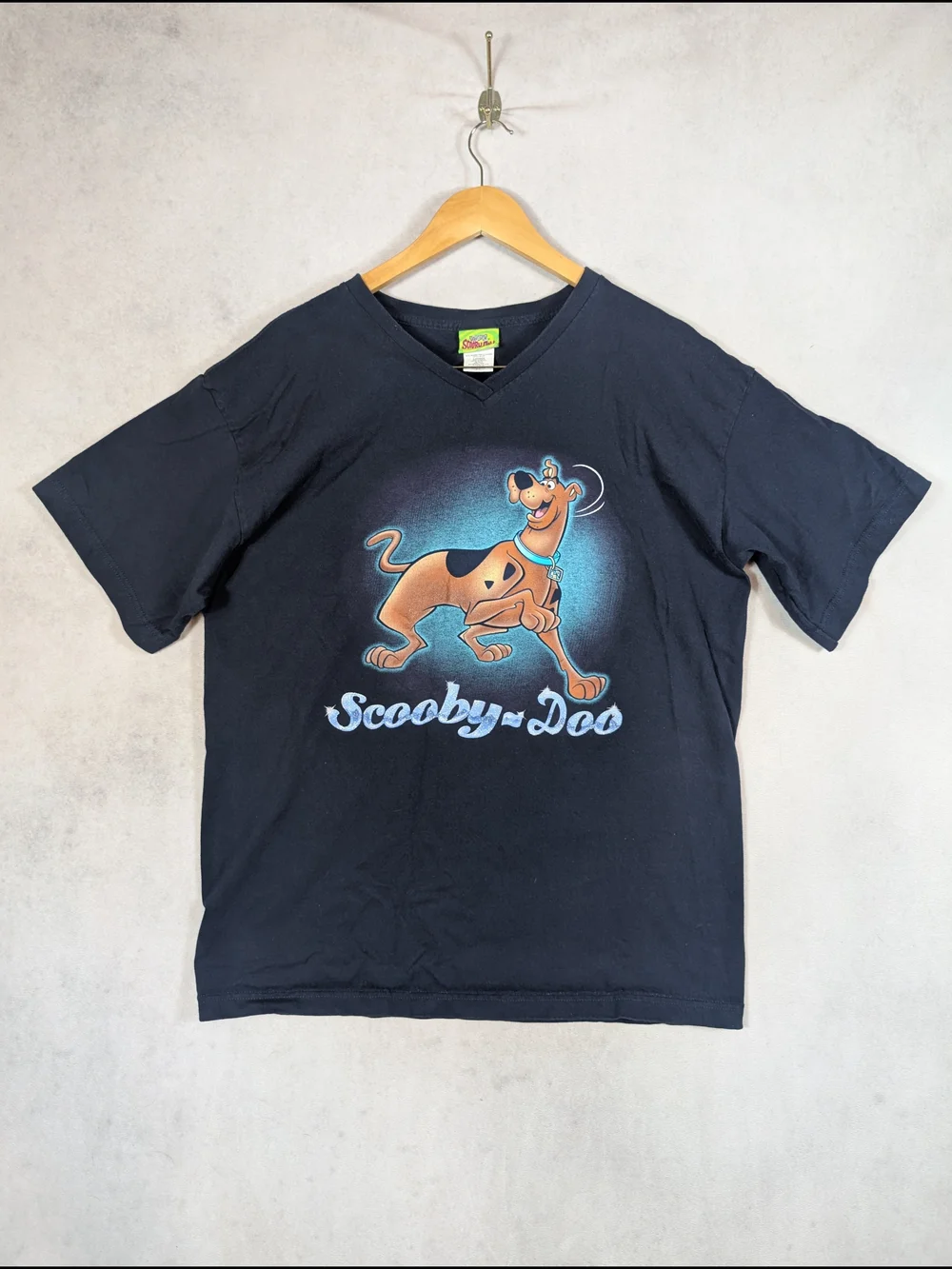 Cartoon Network Scooby-Doo Graphic V Neck T Shirt Size XL Black Vintage Y2K